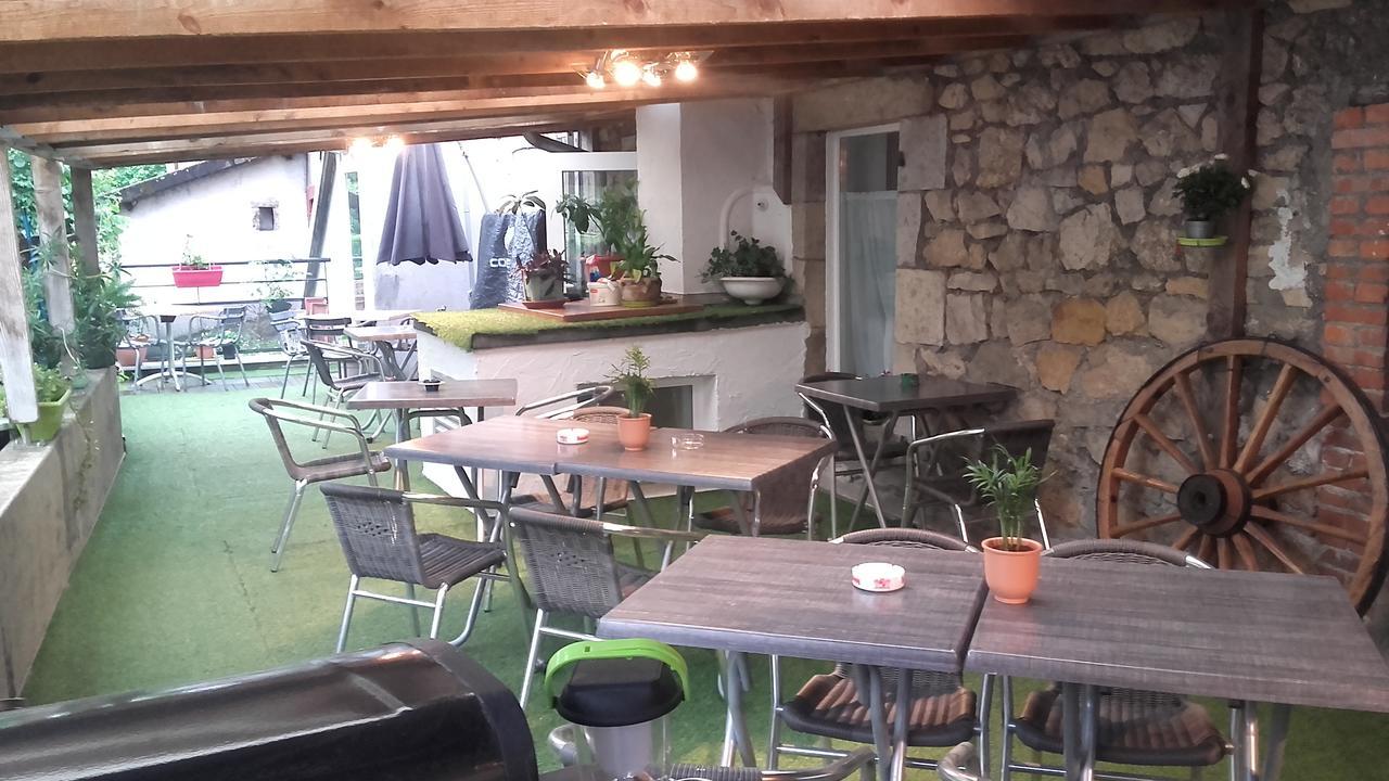 拉多尔酒店餐厅 Vertolaye 外观 照片