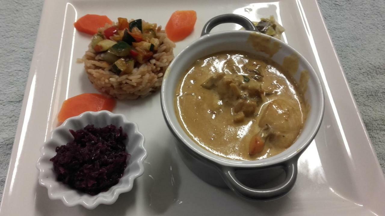 拉多尔酒店餐厅 Vertolaye 外观 照片
